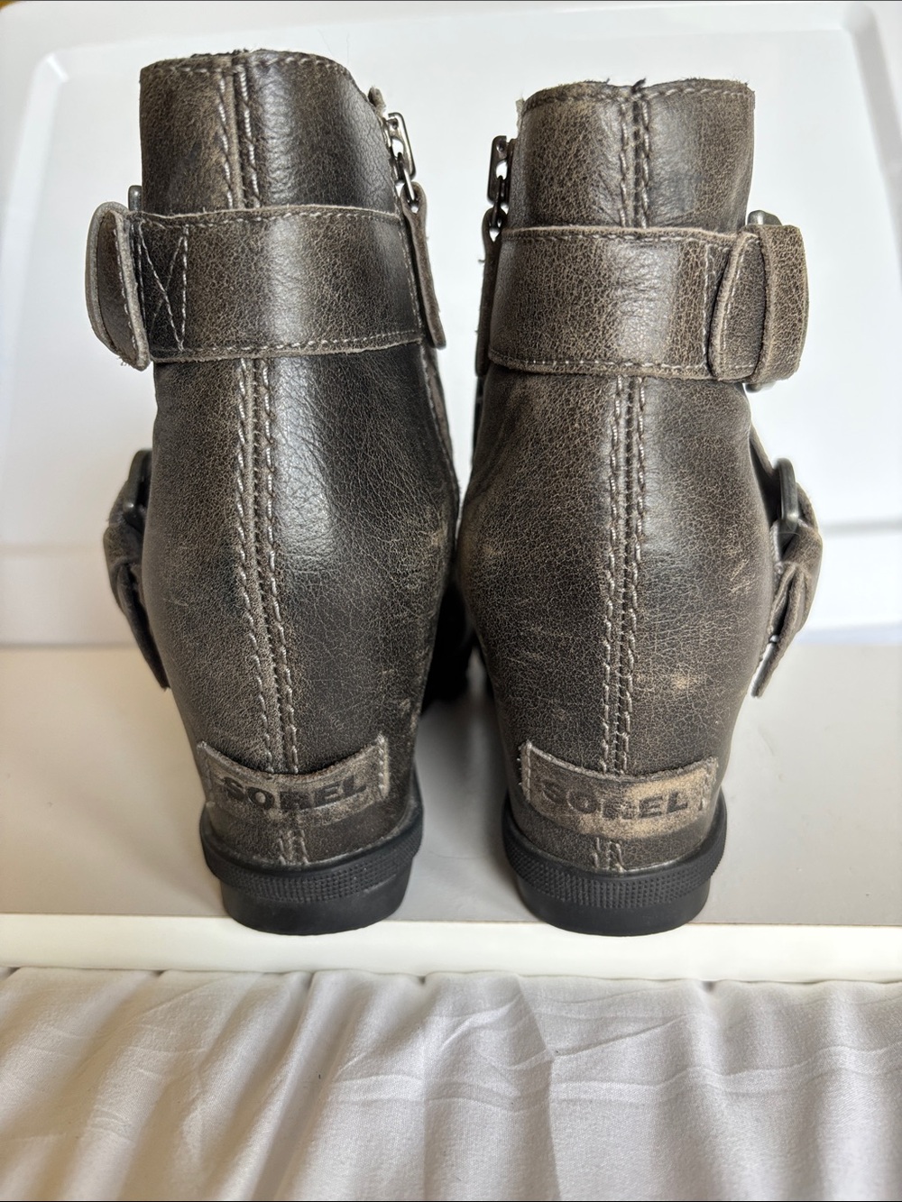 Sorel Joan of Arctic Grey Leather Ankle Boots with Side Zip Size 9 - Picture 6 of 11